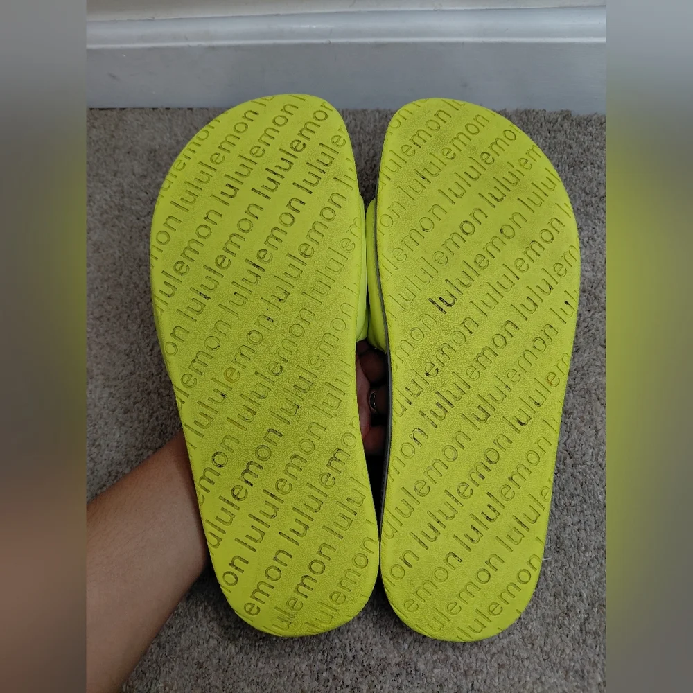 Lululemon Men Size 8 Neon Yellow and Gray Slide Sandals